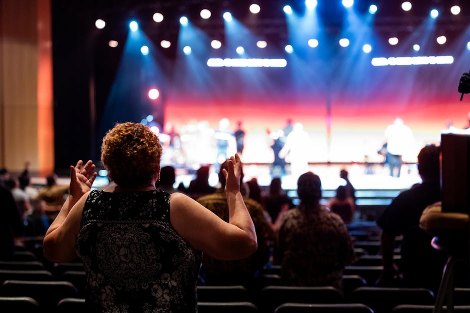 Writing for Different Stage Formats: From Intimate Venues to Large Theatres